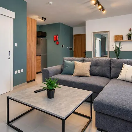 Malta 2bed With Balcony & Easy Access
